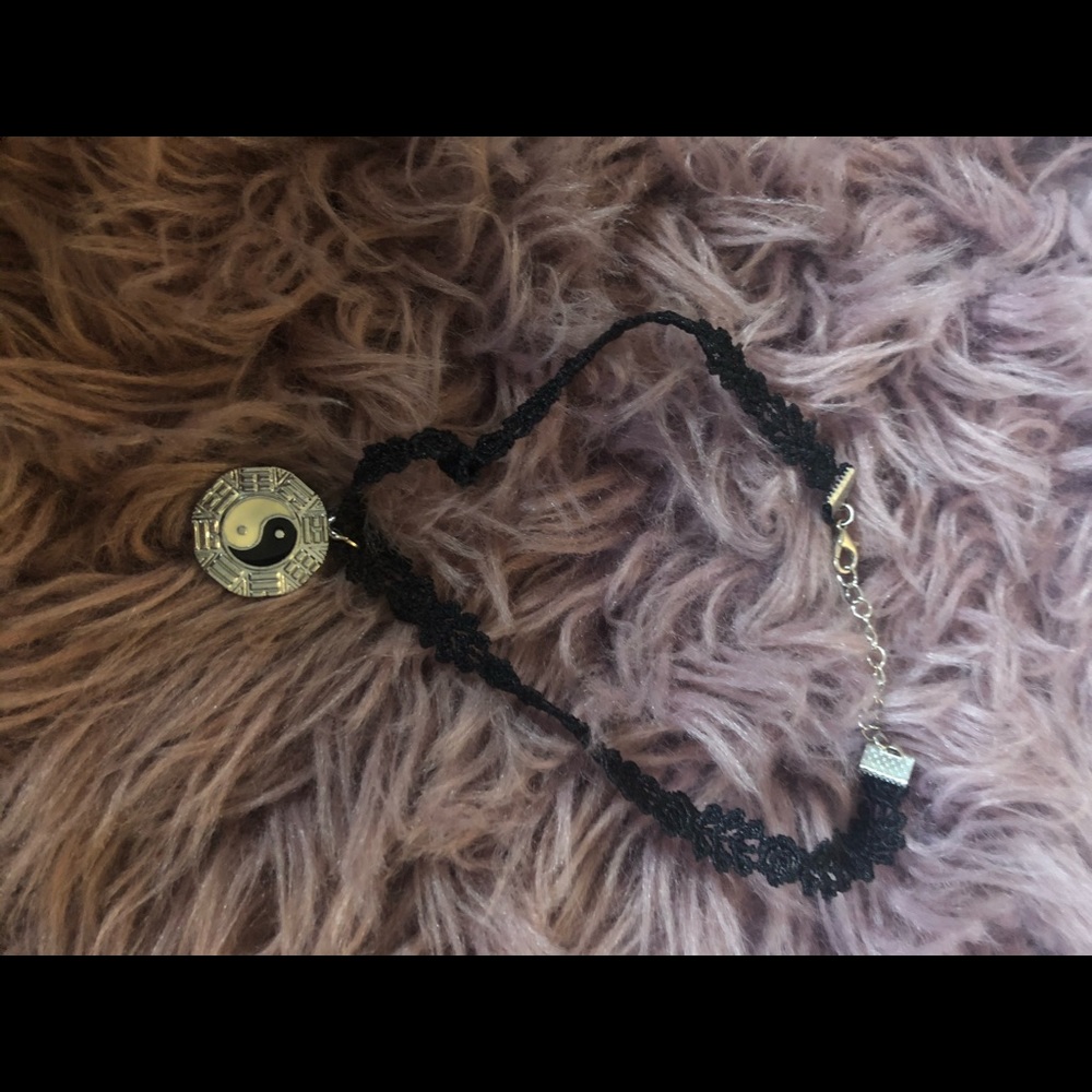 Black choker